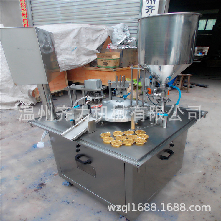 綠豆沙冰圓盤式灌裝封口機(jī)